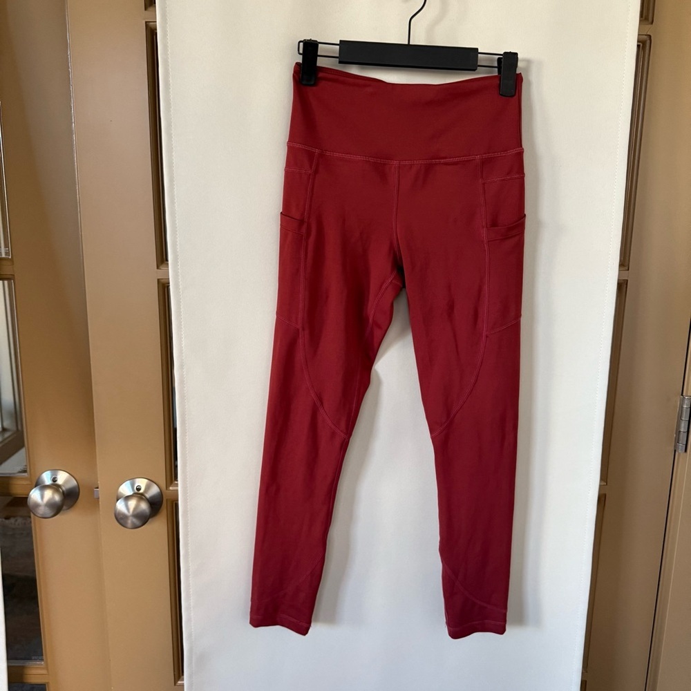 Zyia Active Women's 4 Burnt Red Athletic‎ Work Out Leggings with Side Pockets
